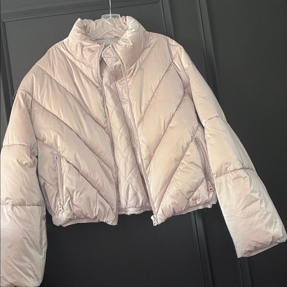 New-HUDSON Rose Cropped Oversized Puffer Jacket – Retail: $268